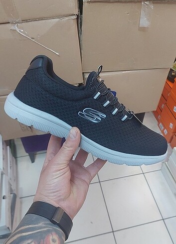 Skechers ithal kalite marka temsilidir 