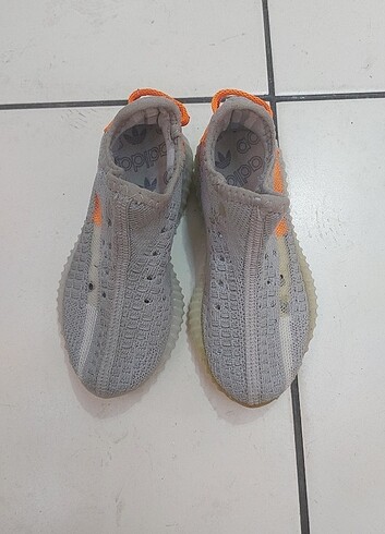 Adidas Vitrin teşir ürünü 