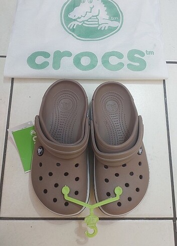 İthal crocs marka temsilidir 