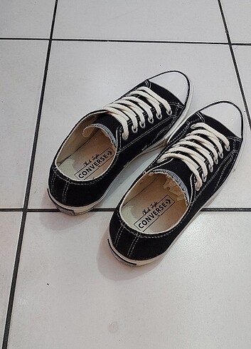 36 Beden siyah Renk Converse ithal kalite marka temsilidir