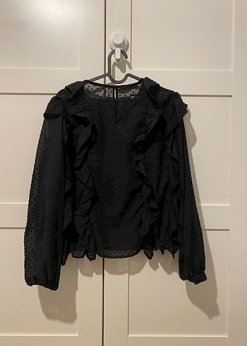 Uzun Kollu Siyah Fırfırlı Bluz - Görsel 3