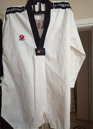 Taekwondo kıyafeti