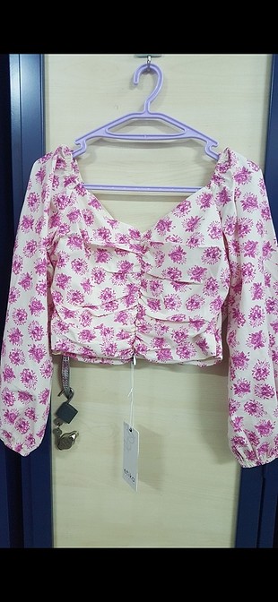 pembe çiçekli bluz 