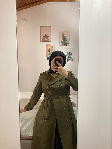 Zara yeşil trençkot