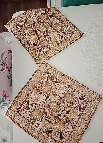 Diğer Boncuklu kırlent