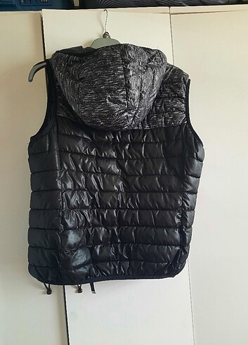 Kapşonlu puf yelek - Görsel 2