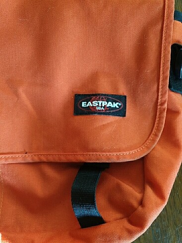  Beden Eastpak laptop cantasi