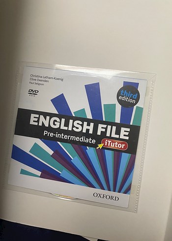 English File Pre-Intermediate Öğrenci Kitabı 3. Baskı - Görsel 3