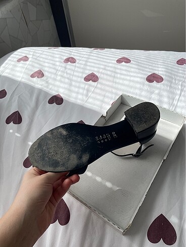 Kısa topuklu sandalet - Görsel 7