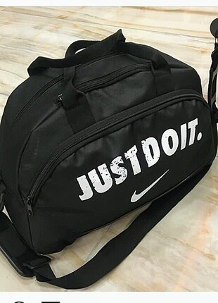 Askılı spor çanta modelimiz