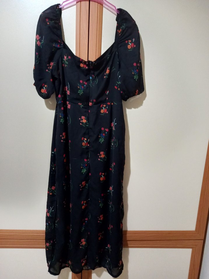 yaka detaylı çiçekli şifon elbise - Görsel 2