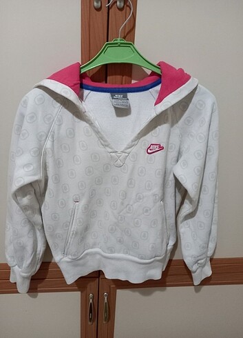 Nike kapşönlü sweatshirt 