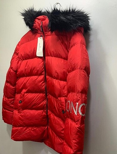 Moncler kürklü mont