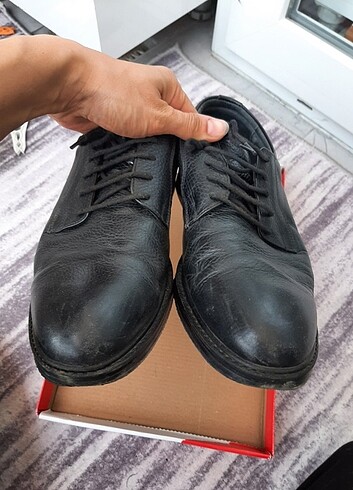 Siyah klasik erkek ayakkabı
