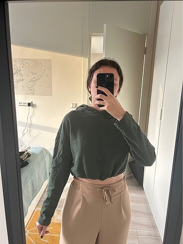 Zara sweatshirt