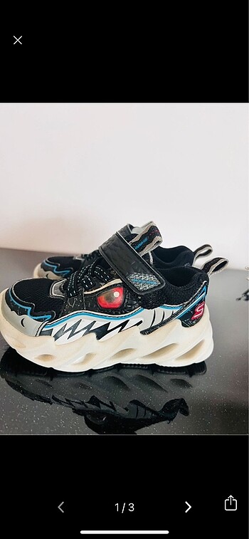 Skechers shark 23 no