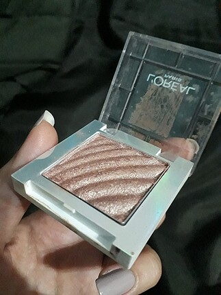 Loreal paris simli bakır far