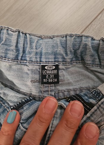 Çocuk Renkli Bağcıklı Batik Şort - Görsel 6