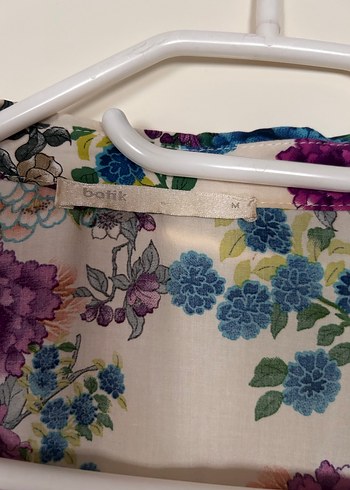 Çiçek Desenli Kadın Gömlek - Görsel 2