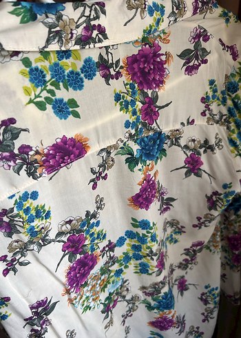 Çiçek Desenli Kadın Gömlek - Görsel 5