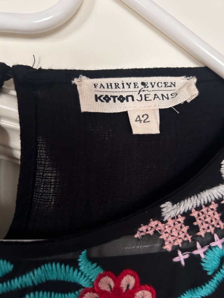 Nakışlı, Fırfırlı Siyah Bohem Bluz - Görsel 3