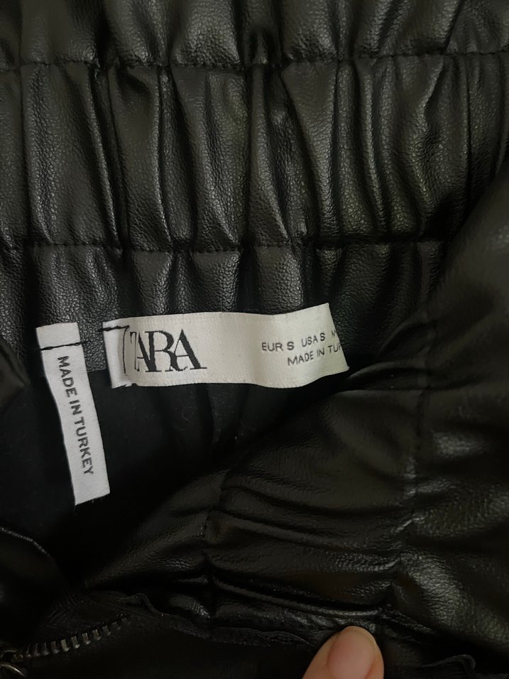 Siyah Deri Kemerli Pantolon - Görsel 3