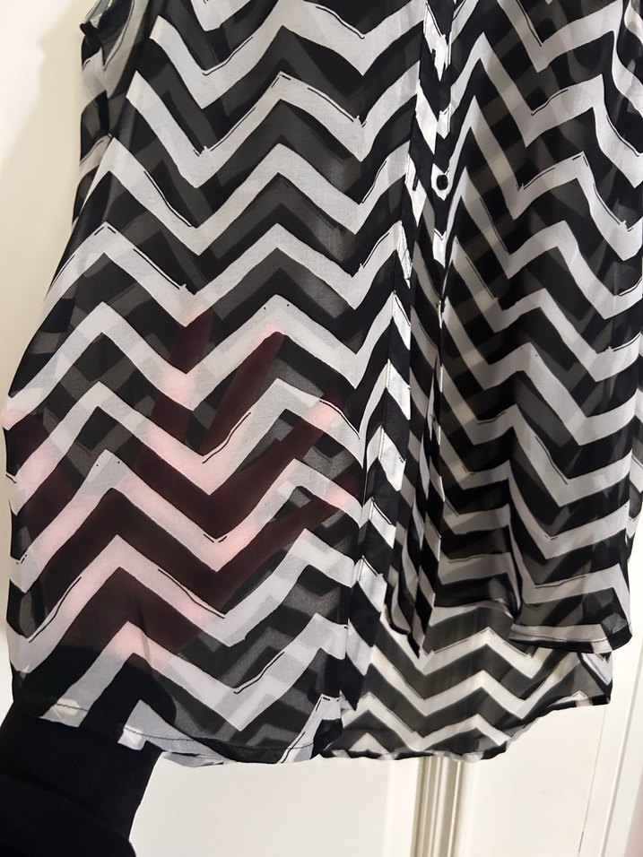 Gri Zebra Desenli Kolsuz Gömlek - Görsel 2