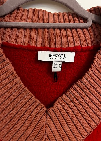 V Yaka Kırmızı Triko ipekyol Kazak - Görsel 2