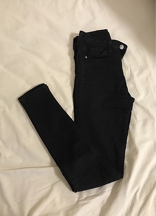 34 Beden Siyah pantolon