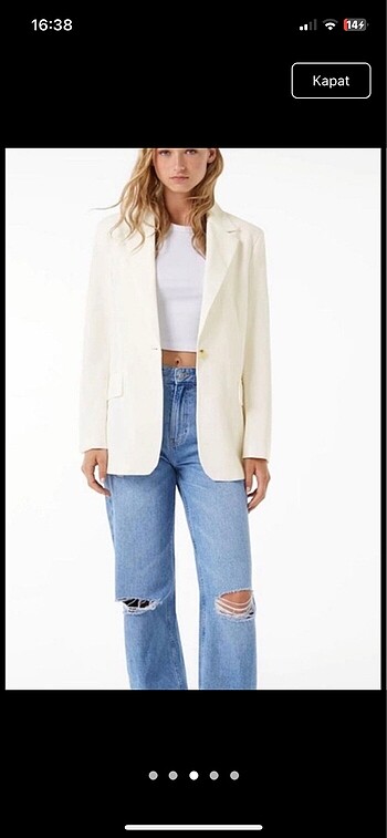 BERSHKA BEYAZ BLAZER