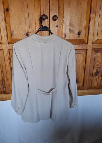 Jabotter Bej Düğmeli Kadın Blazer Ceket