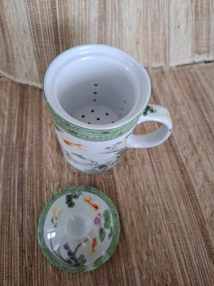 Kapaklı Çin desenli süzgeçli bitki çayı kupası - Görsel 2