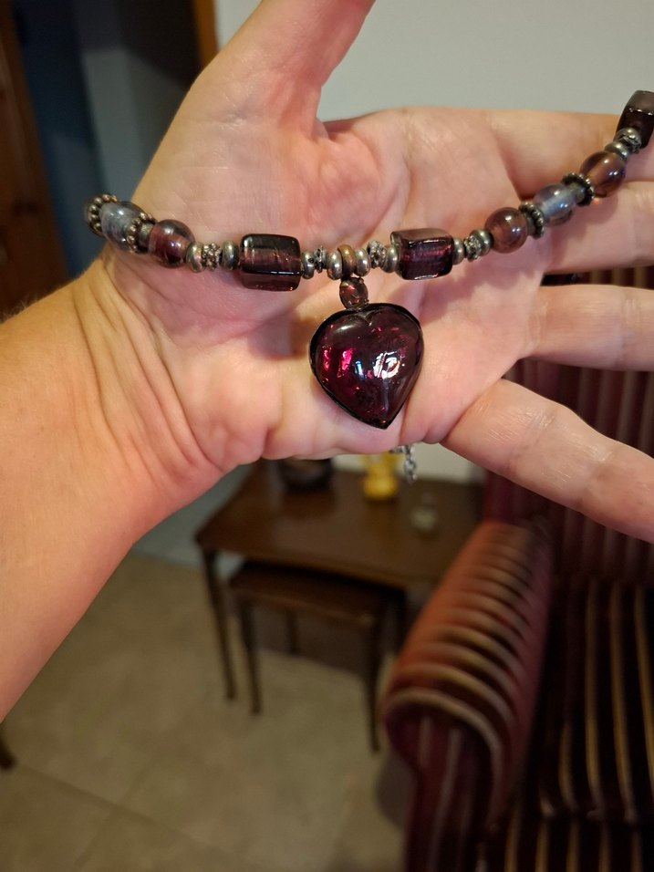 Yargıcı kalpli taşlı Kolye - Görsel 5