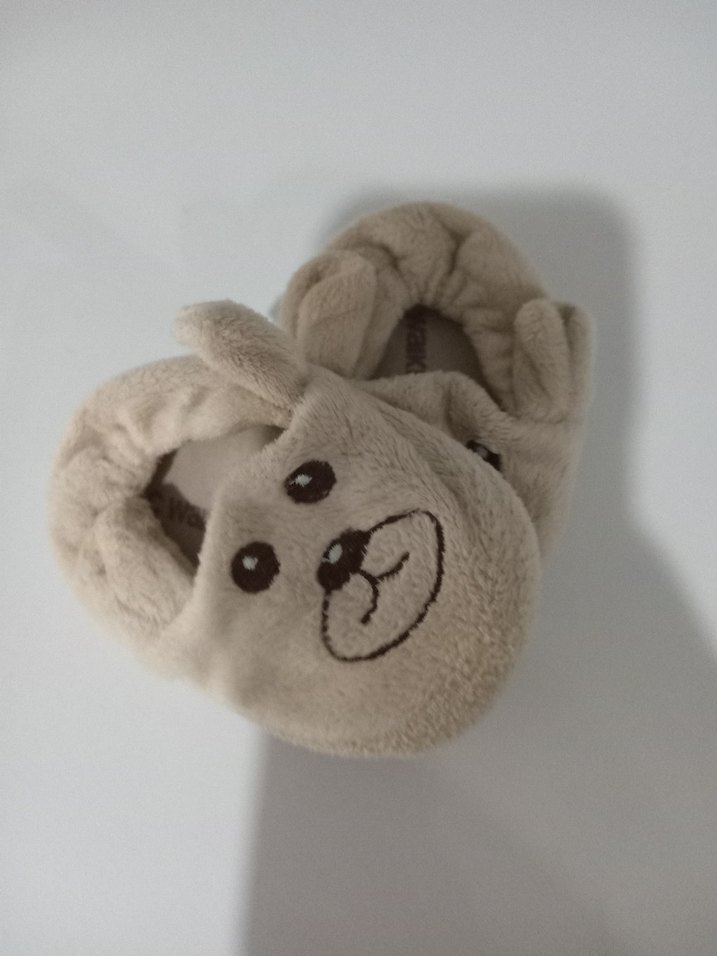 Çocuk Bej Peluş Ev Terliği - Görsel 3