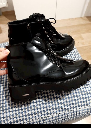 Siyah rugan,zımbalı,taşlı şık kadın bot - Görsel 5