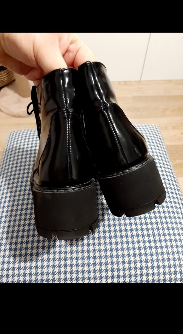 Siyah rugan,zımbalı,taşlı şık kadın bot - Görsel 3