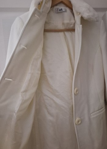 Adil Işık kürk detaylı beyaz kaban - Görsel 3