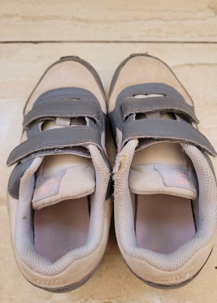 Nıke çocuk spor ayakkabı  - Görsel 2