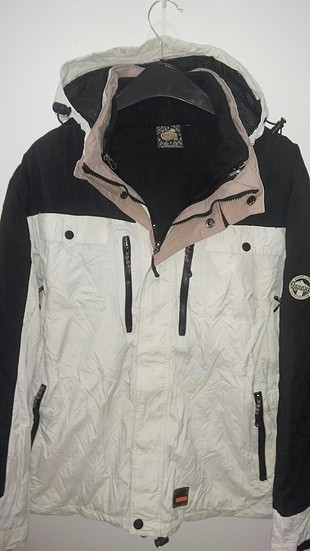 iguana 3in1 kışlık mont. içi ayrı giyilebilir polar ceketli.