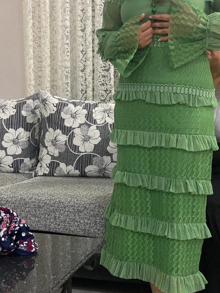 Yeşil Fırfırlı Straplez Uzun Elbise - Görsel 3