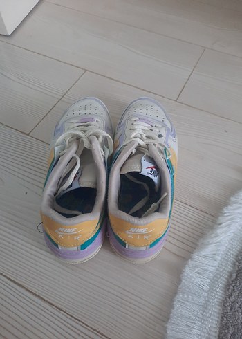 Nike Çok Renkli Bağcıklı Kadın Spor Ayakkabısı - Görsel 5