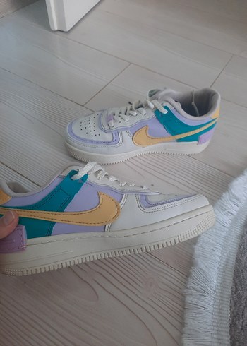 Nike Çok Renkli Bağcıklı Kadın Spor Ayakkabısı - Görsel 6