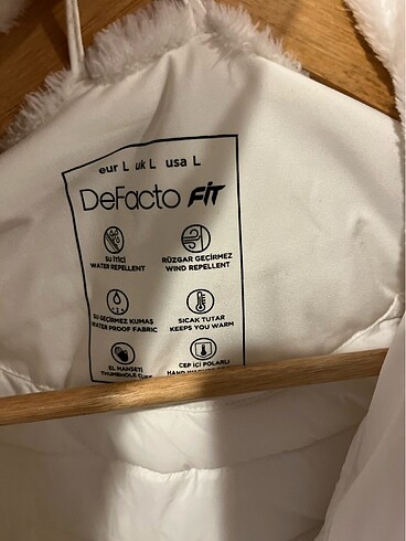 Defacto Kar montu