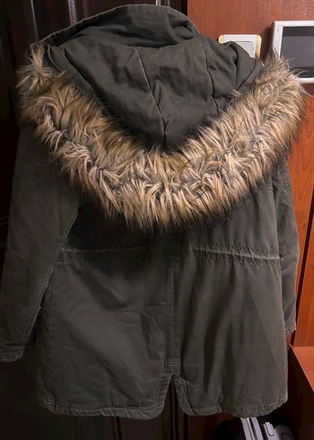 Kürklü yeşil parka - Görsel 7