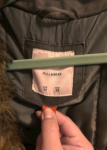 Kürklü yeşil parka - Görsel 5