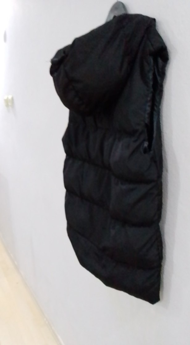 Siyah Fermuarlı Yüksek Yakalı Kadın Yelek - Görsel 5