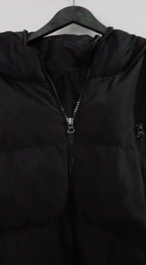 Siyah Fermuarlı Yüksek Yakalı Kadın Yelek - Görsel 2