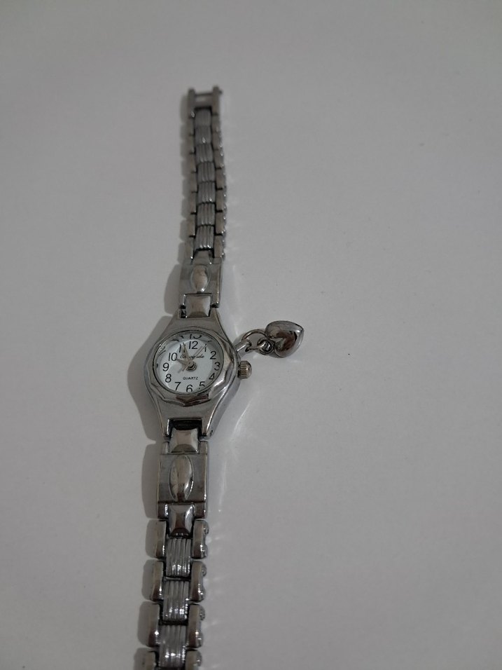 grı kol saatı - Görsel 4