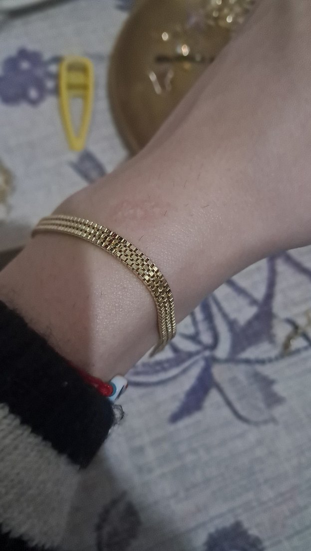 Zincir Detaylı Altın Renk Kadın Bileklik - Görsel 2