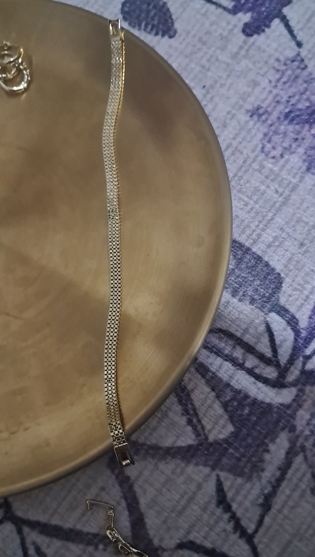 Zincir Detaylı Altın Renk Kadın Bileklik - Görsel 4